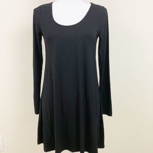 NWOT Lover + Friends Knot Cut Out Back Bla…